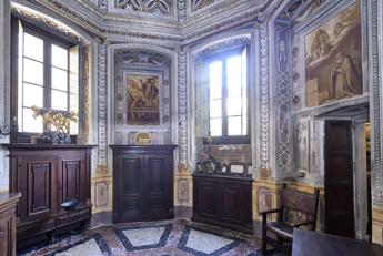 Restaurati affreschi della sacrestia della cappella del Collegio Ghislieri