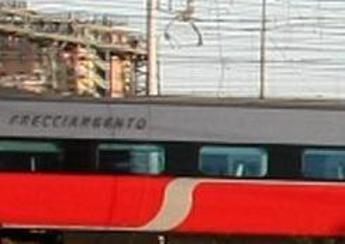 Treno parte con 50 minuti di anticipo, Salvini chiede chiarimenti