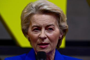 Ue, von der Leyen va alla conta a Strasburgo: soglia di 401 voti per Ursula