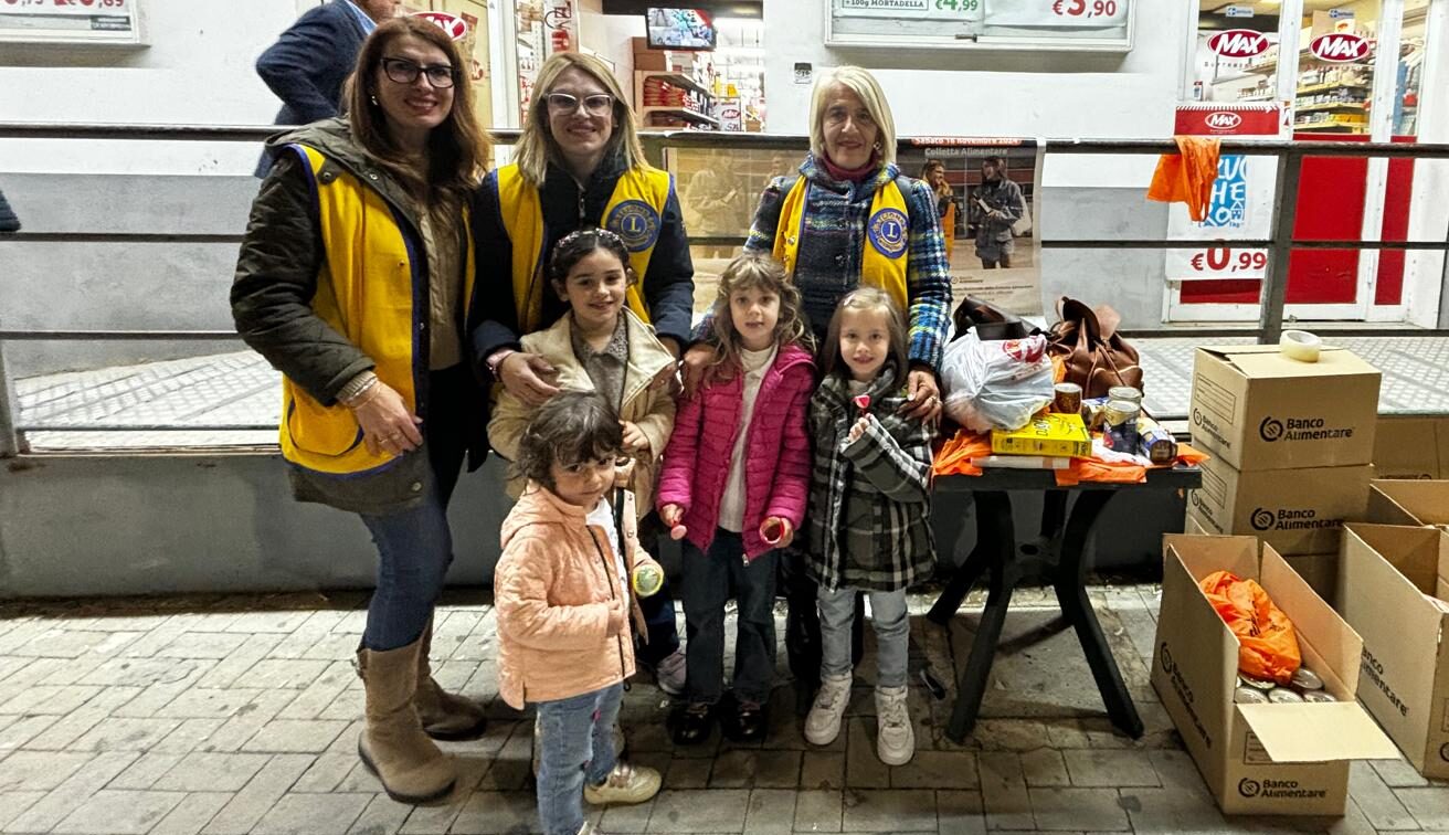 Riesi. Il Lions Club in sinergia con il Cub Clubs Cuccioli per la giornata nazionale della “Colletta Alimentare”