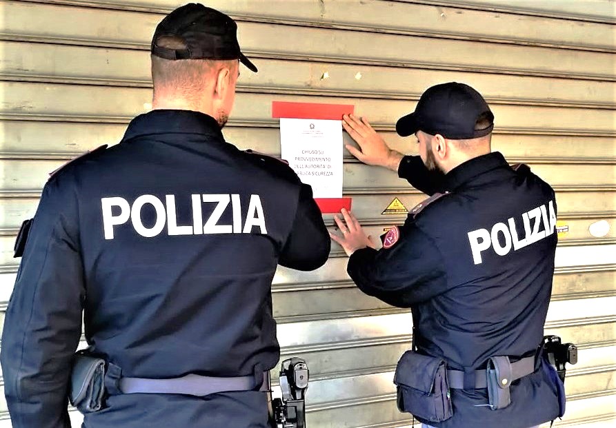 A Niscemi la Polizia dispone chiusura dell’attività di un locale: rilevate violazioni amministrative