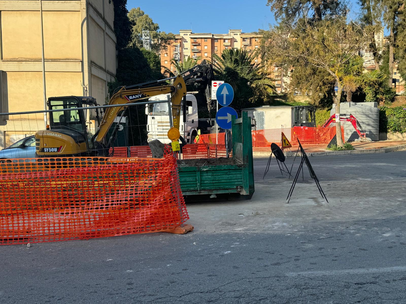 Caltanissetta. Fornitura idrica, in via Rochester in fase di installazione la pompa di sollevamento