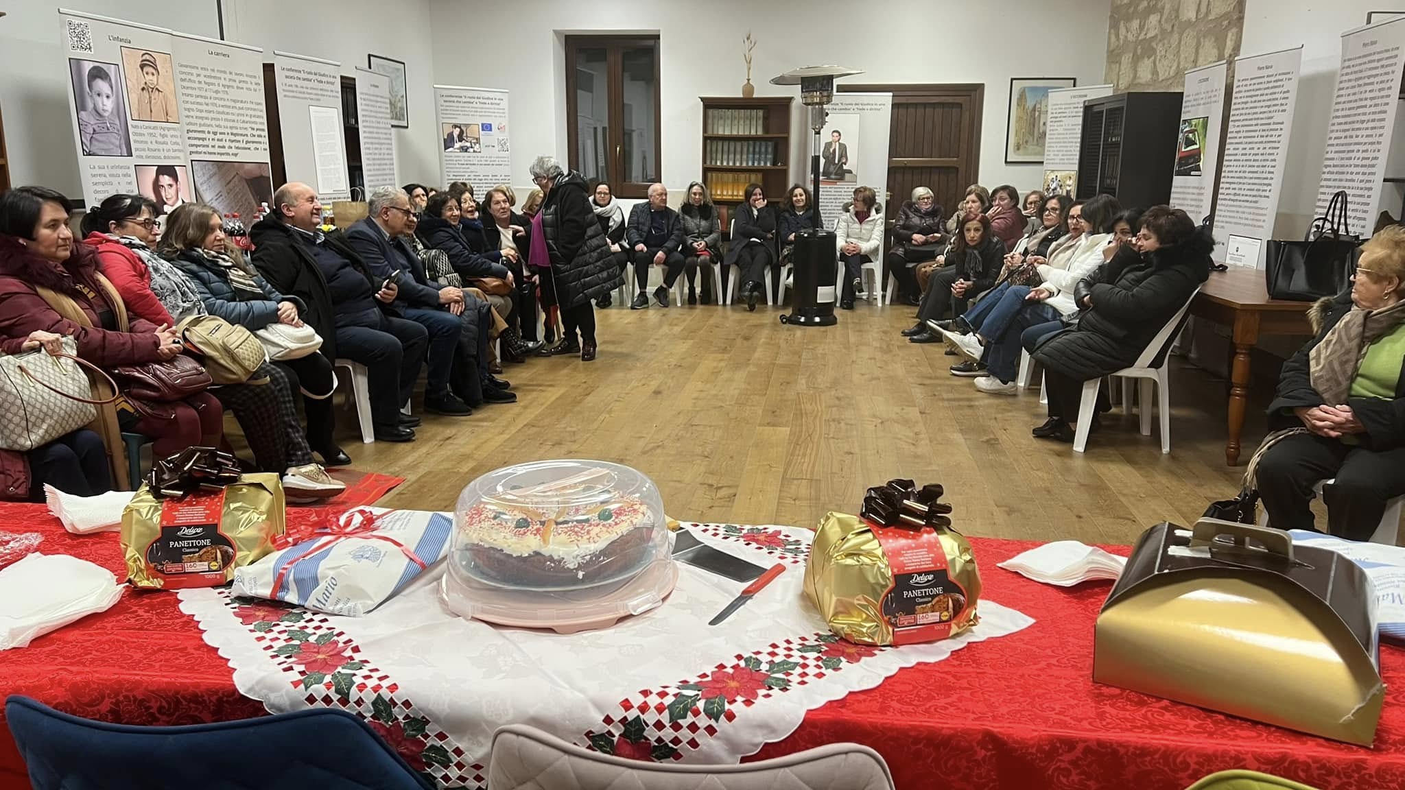 Mussomeli, incontro natalizio fra i corsisti dell’Università ritrovata