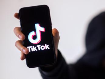 Migliori Siti per Comprare like TikTok (Paypal, CC)