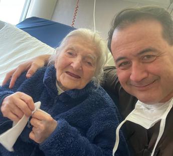 Storia di Tina operata d’urgenza a 107 anni: “Per Natale tagliatelle al ragù”