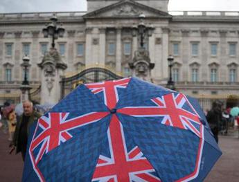 Ubriaca al party di Natale, domestica di Buckingham Palace arrestata