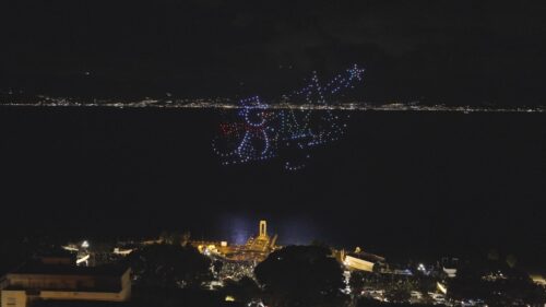 Reggio Calabria ospita le avventure “luminose” di un  Drone Show natalizio con 500 punti luminosi in volo simultaneo sul lungomare