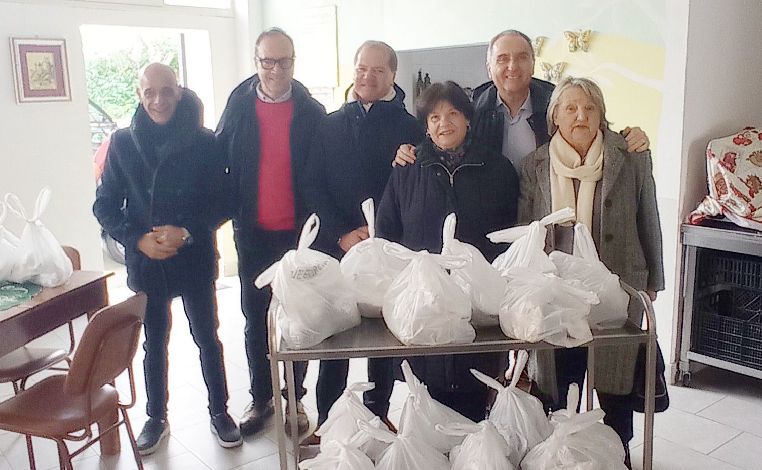 Caltanissetta. Solidarietà in primo piano: a Natale il Lions Club ha donato pasti completi agli ospiti della Casa di Gerico