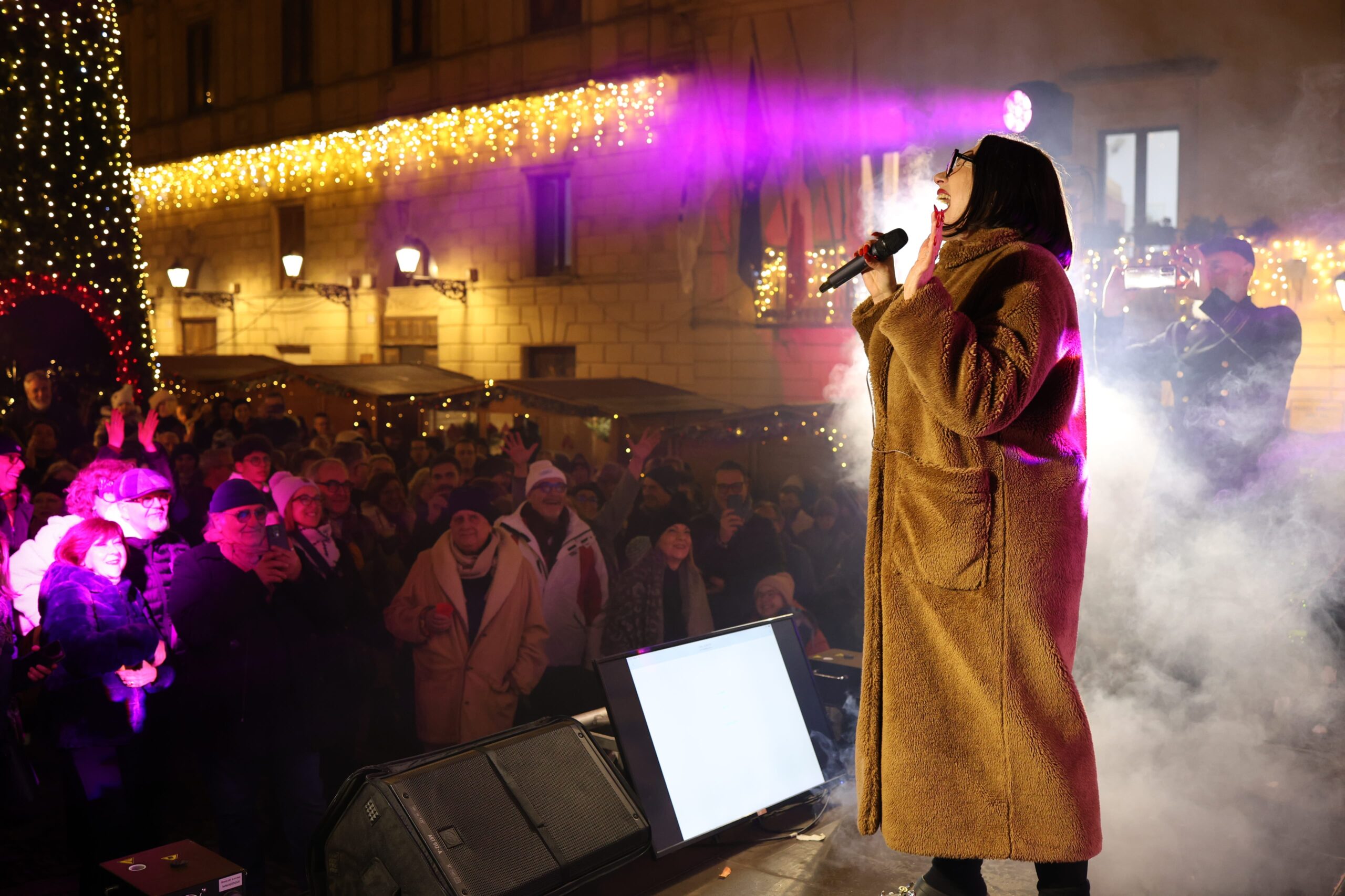 Erice saluta il nuovo anno: festa per il Capodanno nel borgo dei presepi