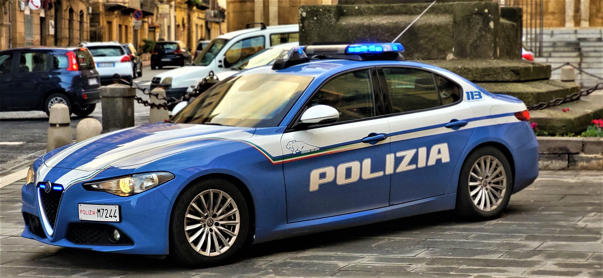 Caltanissetta. Arrestato 66enne dalla Polizia: violato divieto di avvicinamento ai luoghi frequentati dalla moglie vittima di stalking