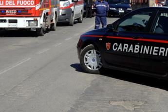 Corpo carbonizzato nell’auto in fiamme, scatta indagine a Riccione