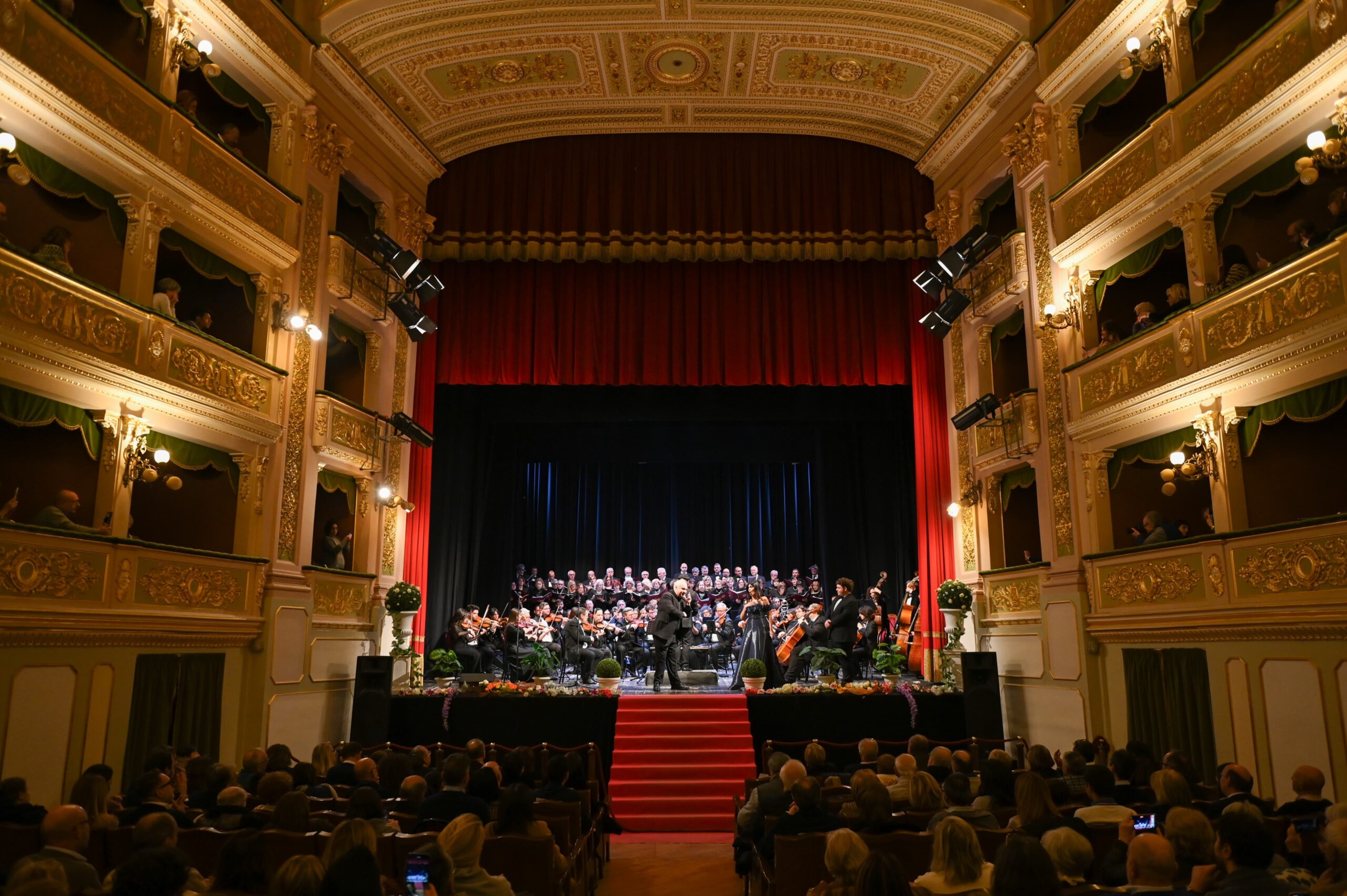 Caltanissetta. Al Teatro Margherita brilla la stella della grande musica nel Concerto di Capodanno