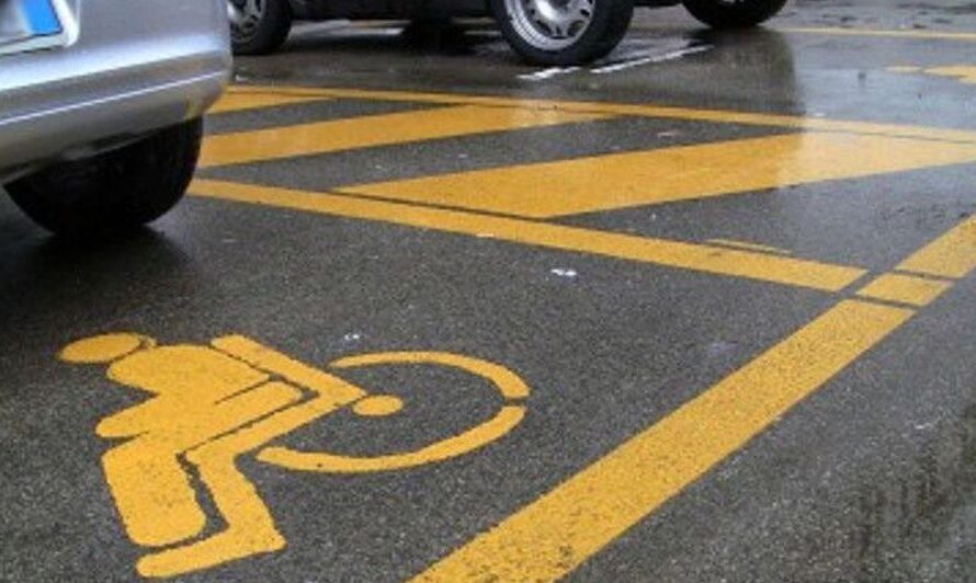 Caltanissetta, uso improprio del contrassegno per disabili: annunciati controlli per verificarne la legittimità